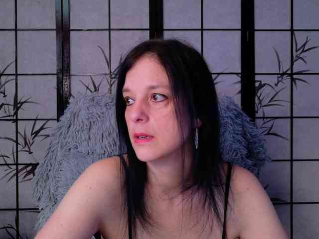 SweetLongLips webcam