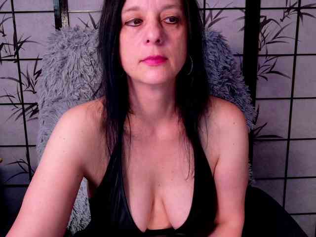 SweetLongLips webcam