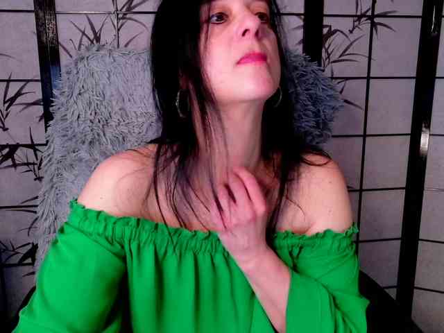 SweetLongLips webcam