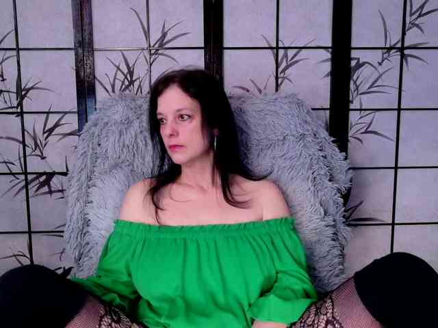 SweetLongLips webcam