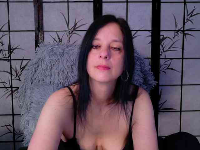 SweetLongLips webcam