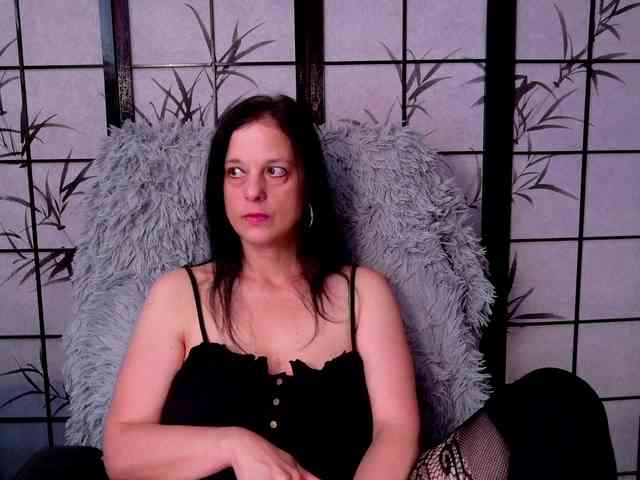 SweetLongLips webcam