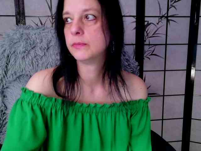 SweetLongLips webcam