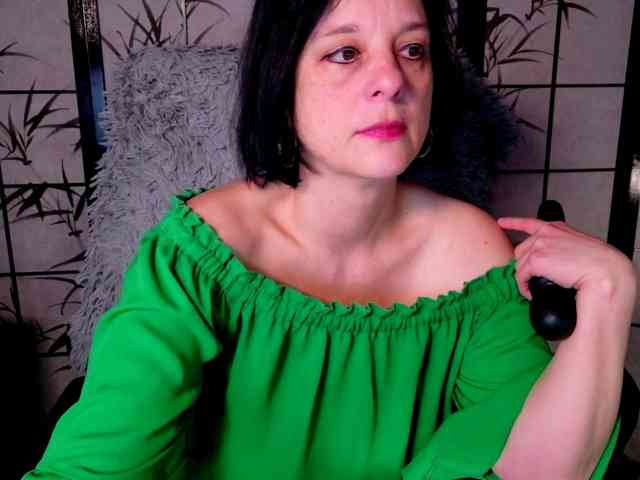 SweetLongLips webcam
