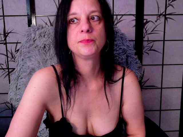SweetLongLips webcam