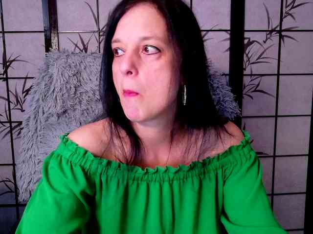 SweetLongLips webcam
