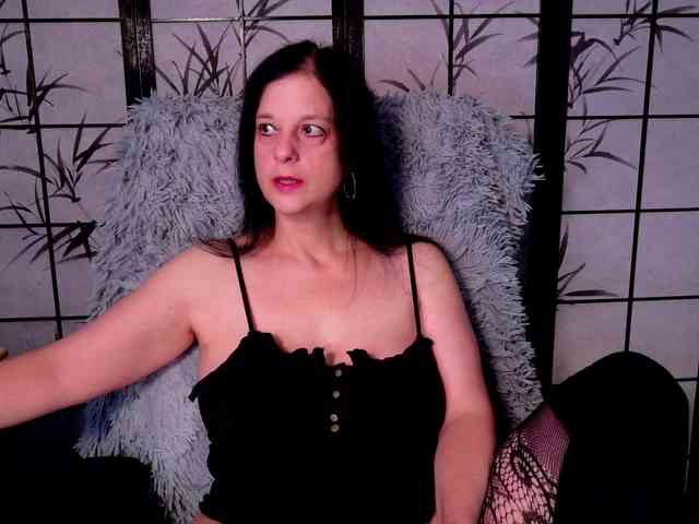 SweetLongLips webcam