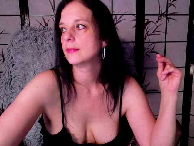 SweetLongLips webcam