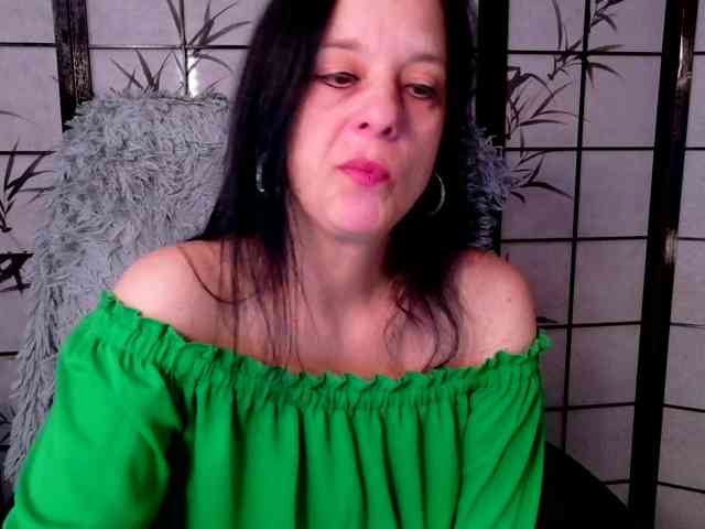 SweetLongLips webcam