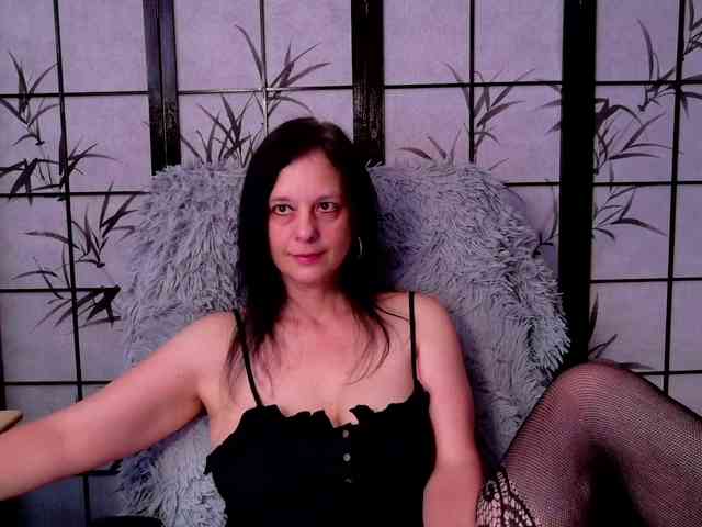 SweetLongLips webcam