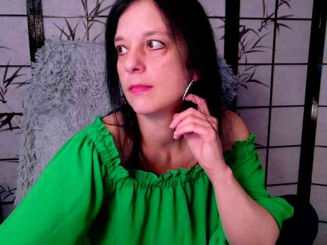 SweetLongLips webcam