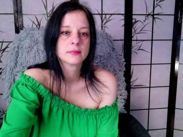 SweetLongLips webcam