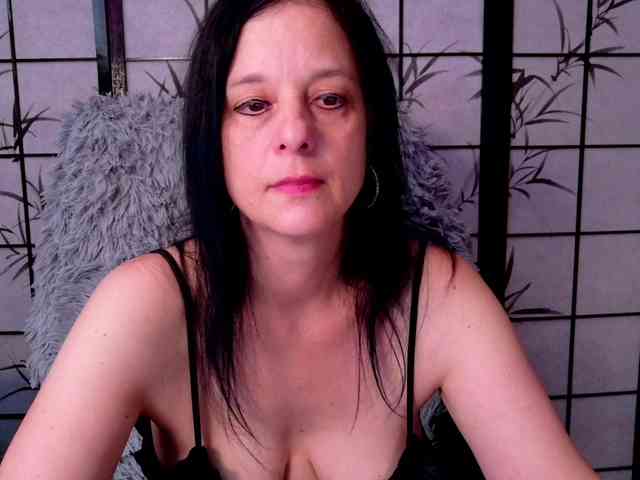 SweetLongLips webcam
