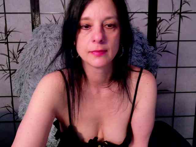 SweetLongLips webcam