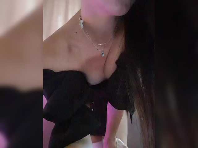 SexyQueen333 live cam on BongaCams