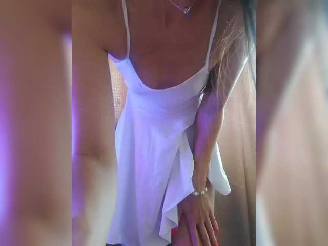 SexyQueen333 live cam on BongaCams