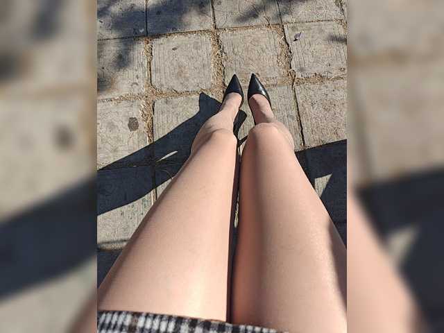 SexyQueen333 live cam on BongaCams