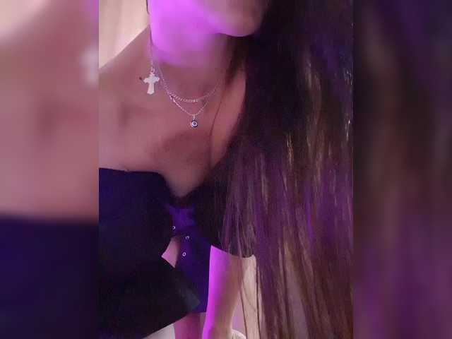 SexyQueen333 live cam on BongaCams