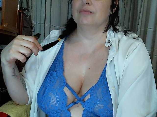 LINA2111 live cam on BongaCams
