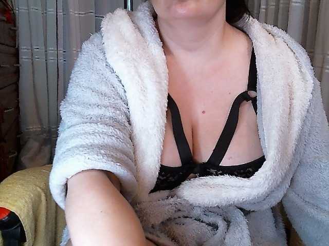 LINA2111 live cam on BongaCams
