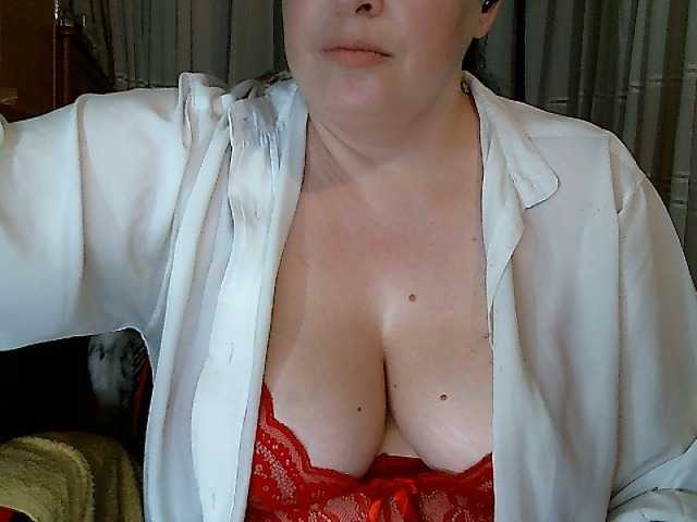 LINA2111 live cam on BongaCams