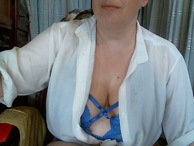 LINA2111 live cam on BongaCams