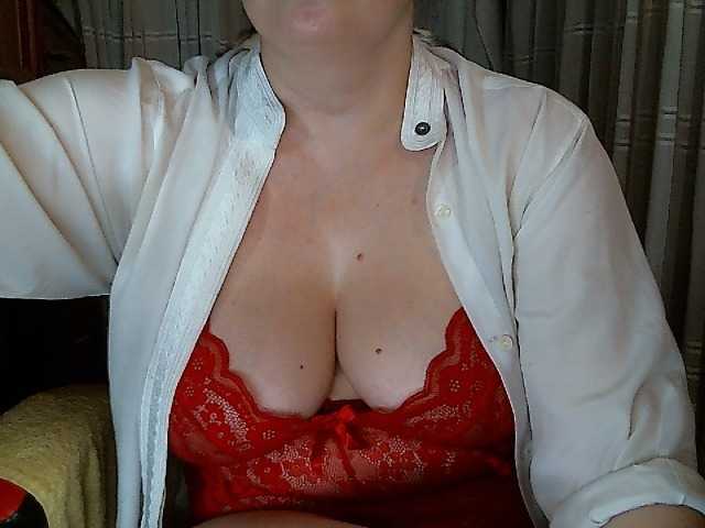 LINA2111 live cam