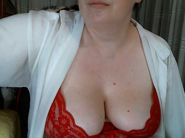 LINA2111 live cam on BongaCams