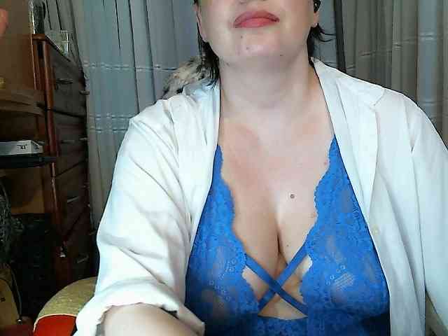 LINA2111 Live Webcam on BongaCams