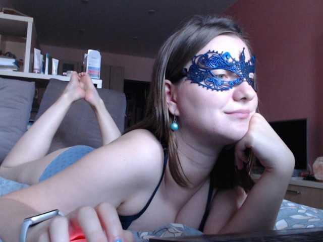 Urania33 live cam on BongaCams
