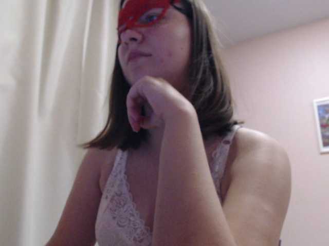 Urania33 live cam on BongaCams