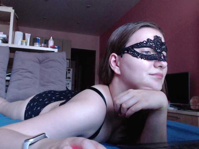 Urania33 live cam on BongaCams