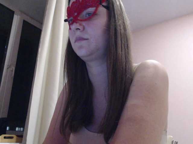 Urania33 live cam on BongaCams