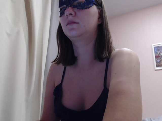 Urania33 live cam on BongaCams