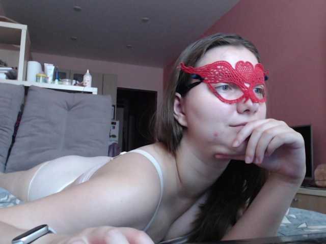 Urania33 live cam on BongaCams