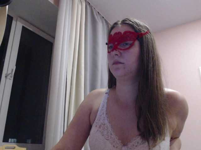 Urania33 live cam on BongaCams