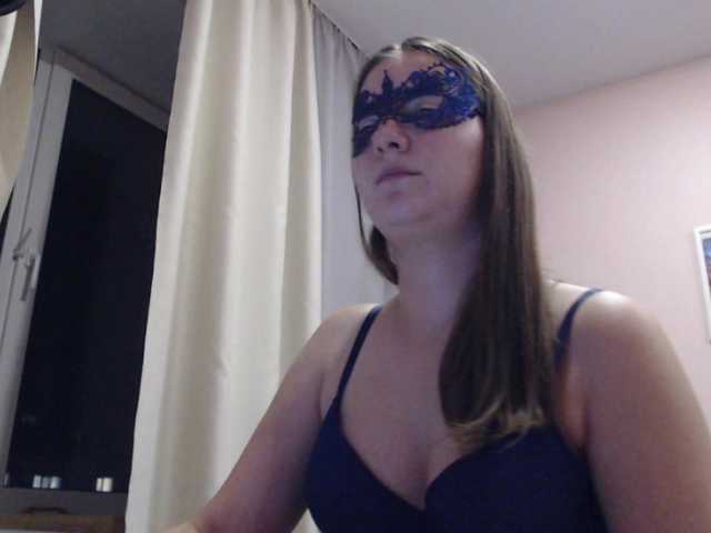 Urania33 live cam on BongaCams