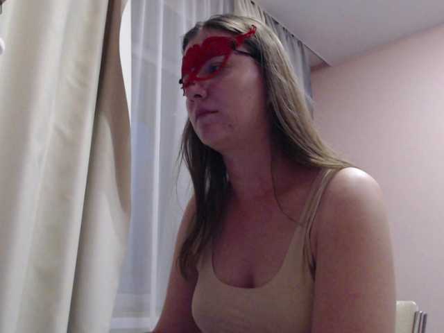 Urania33 live cam on BongaCams
