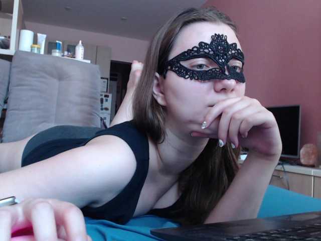 Urania33 live cam on BongaCams