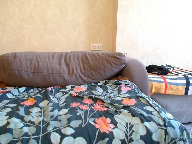 _Brionia_ live cam preview