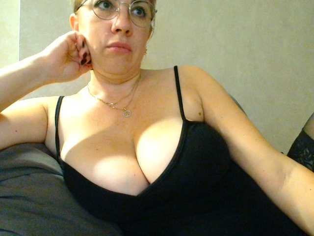 rosewind8 live cam on BongaCams