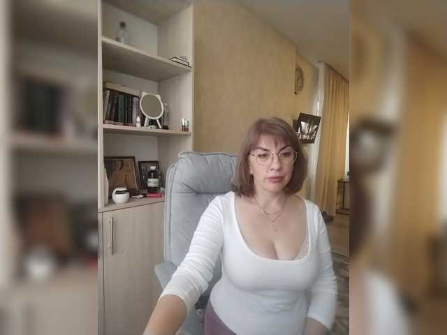 _Brionia_ live cam preview