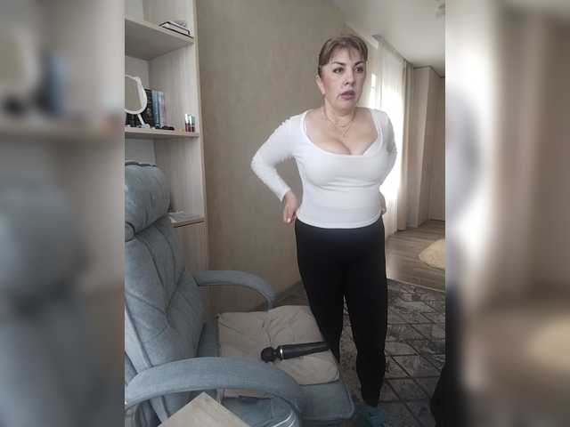 rosewind8 live cam on BongaCams