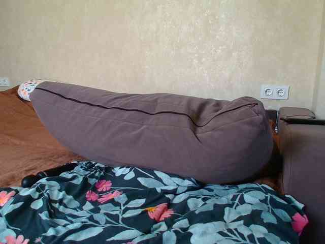 _Brionia_ webcam