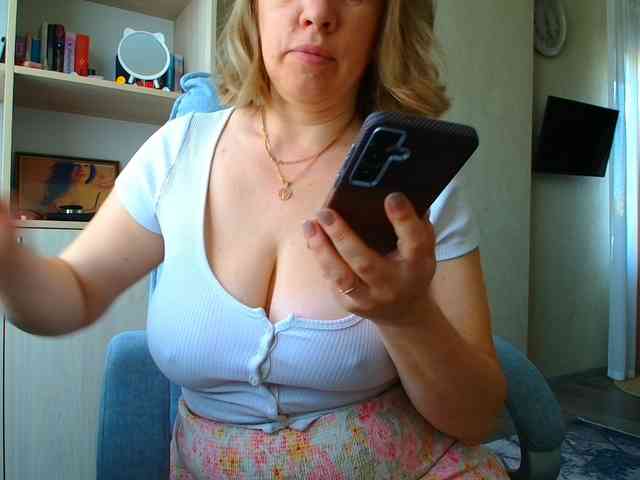 _Brionia_ webcam