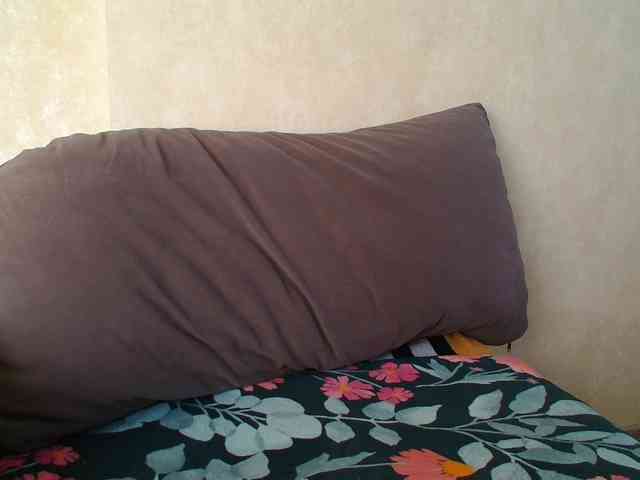 _Brionia_ webcam