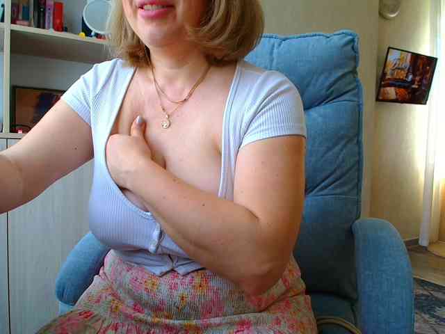 _Brionia_ webcam