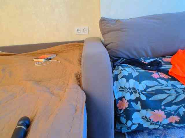 _Brionia_ webcam