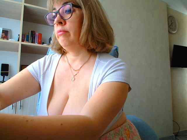 _Brionia_ webcam
