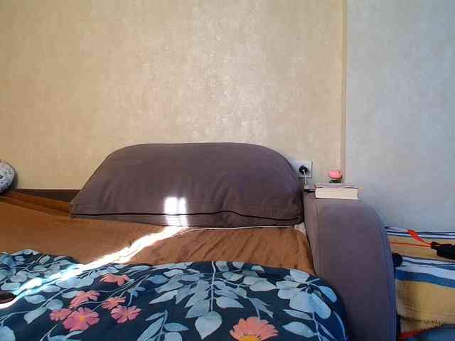 _Brionia_ webcam